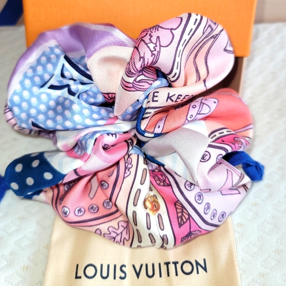Louis Vuitton Large Rubber Band Hair Accessory Beige Creme Pink - Picture 1 of 10